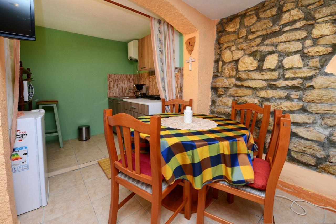 Višnjan Maja Apartment מראה חיצוני תמונה